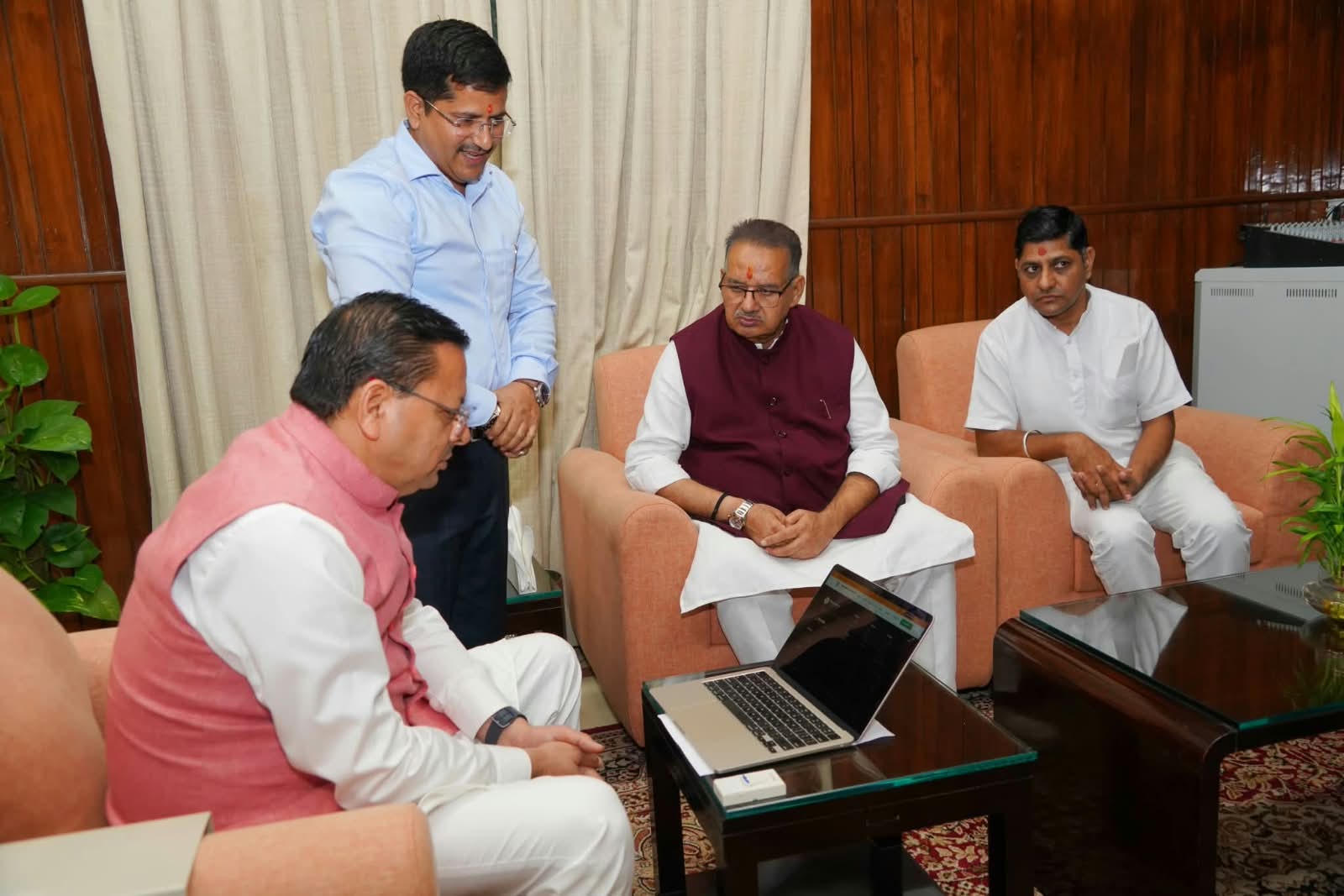 किसानों के लिए डिजिटल सुरक्षा कवच बनेगा ‘मनोरमा कृषि रक्षक’ ऐप: मुख्यमंत्री धामी